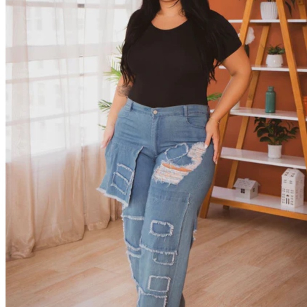 Trendy Distressed Blue Boyfriend Jeans